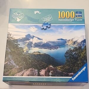 Ravensburger Puzzle Crater Lake